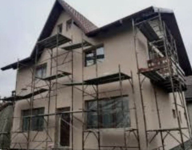 Amenajari interioare/exterioare